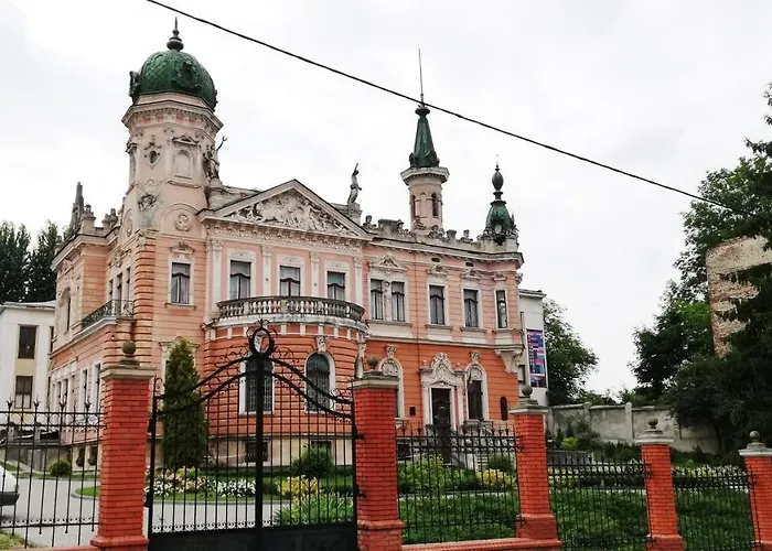 лофт 2 во львове إلفيف